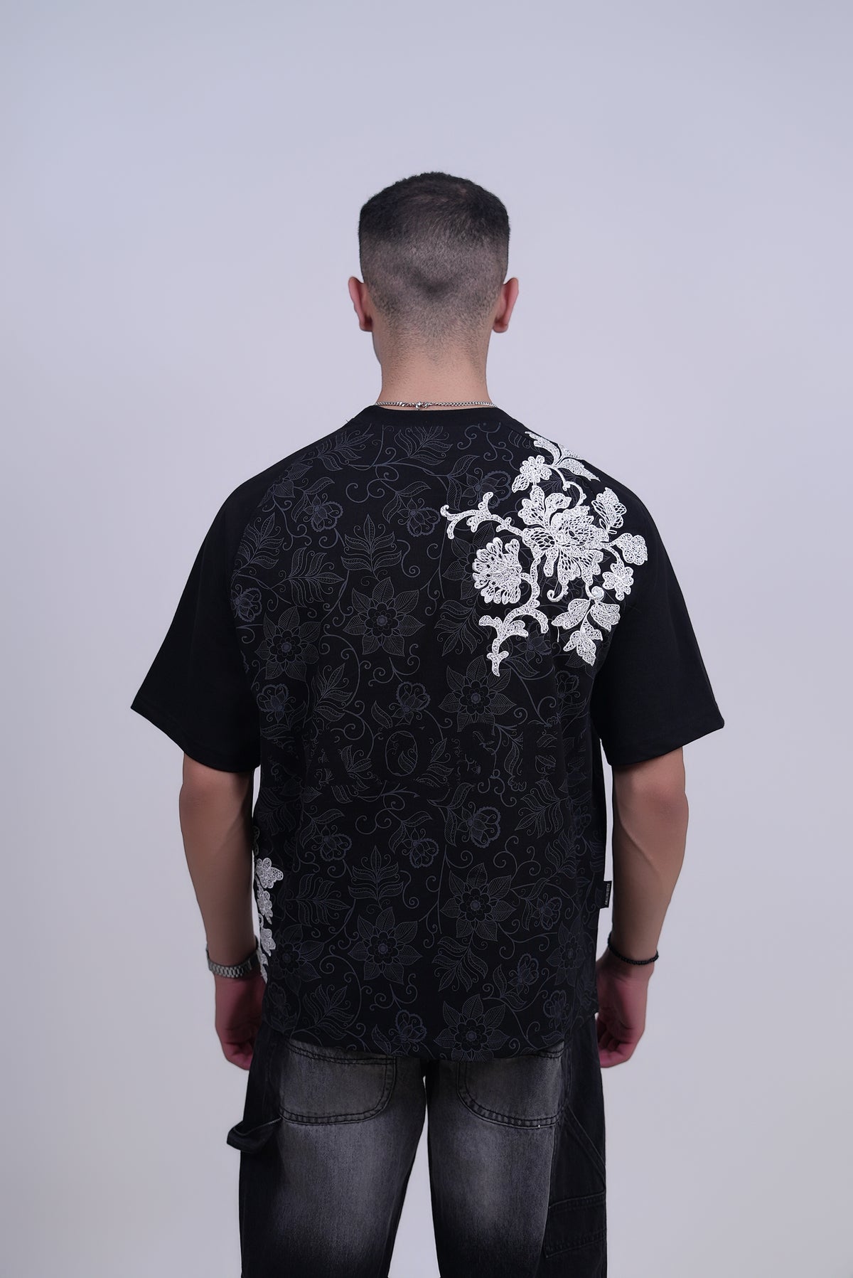 VIOLET - NAQSHA Tshirt