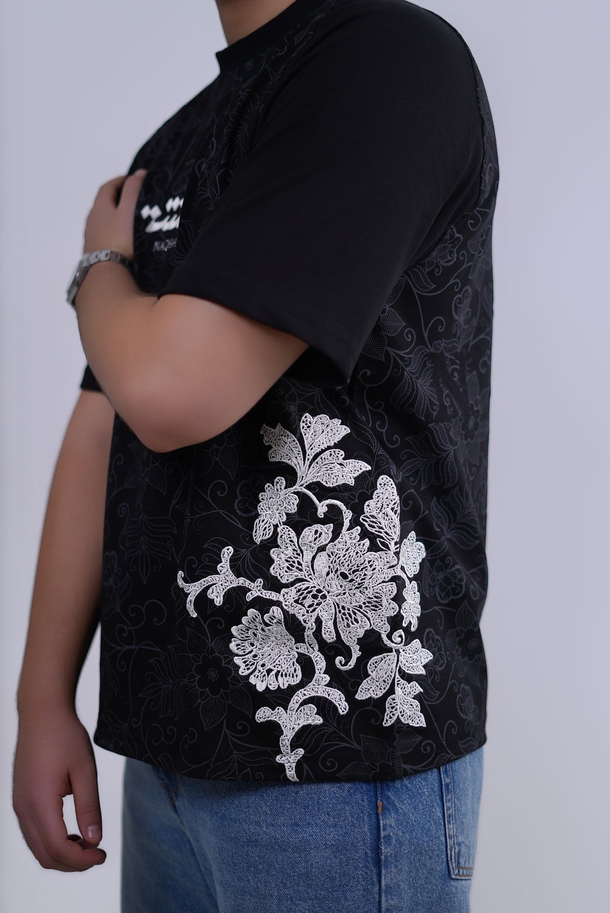 VIOLET - NAQSHA Tshirt